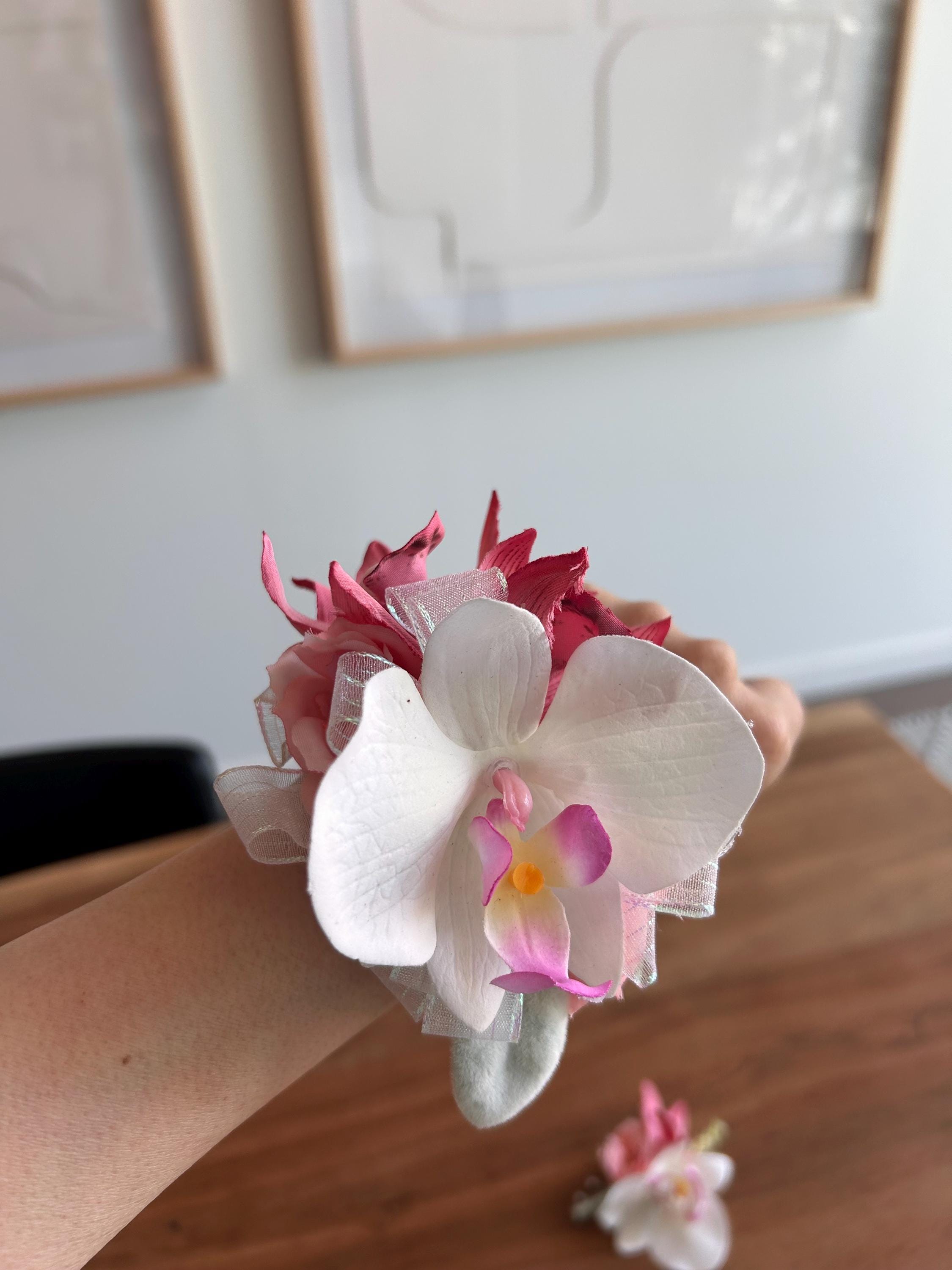 PROM CORSAGE | ORCHID _PINK_MAGENTA_